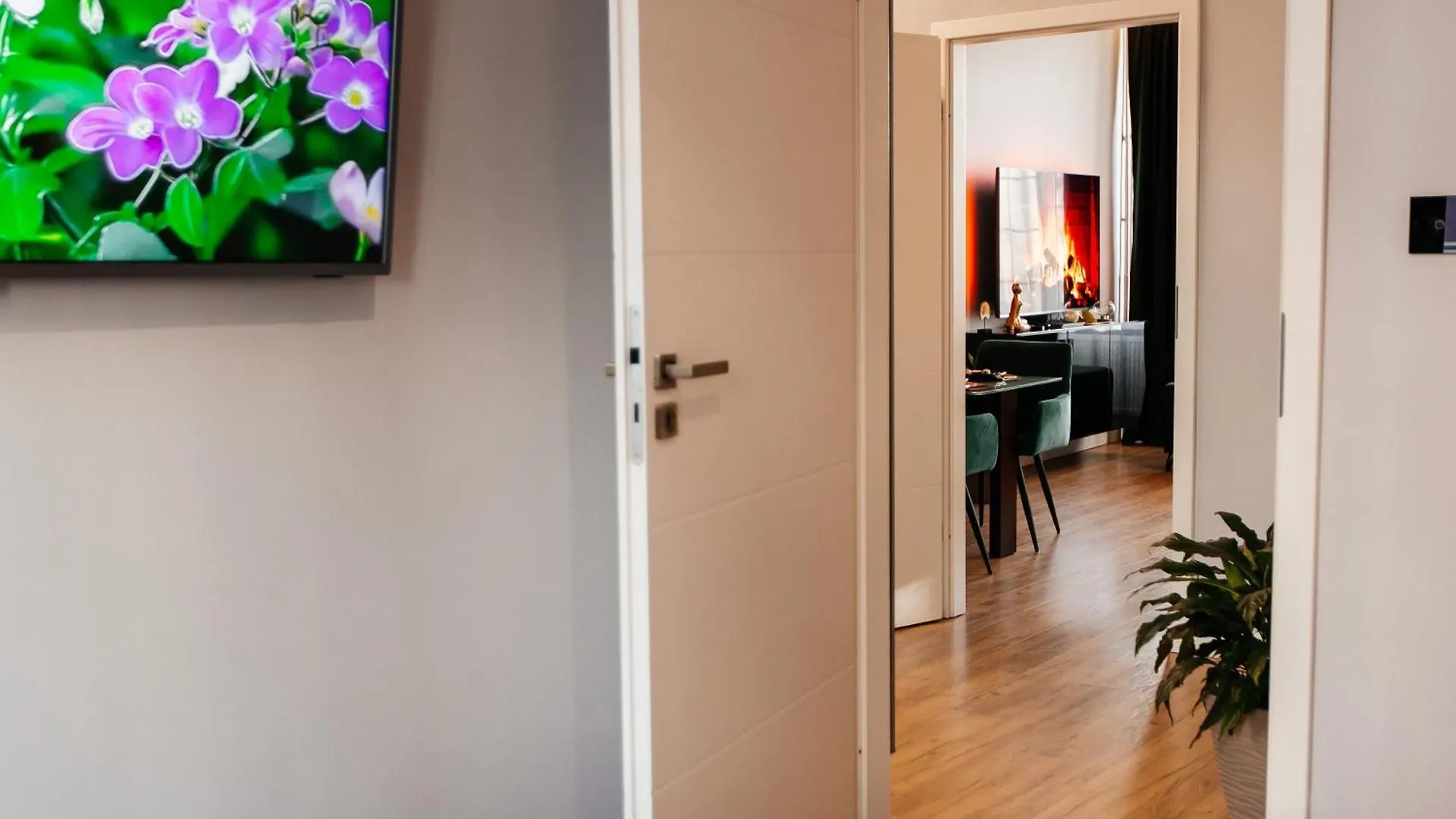 Apartment Maya'S Flats & Resorts 65 - Lux Ogarna 3 Rooms Gdansk Poland